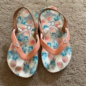 Roxy flip flops
